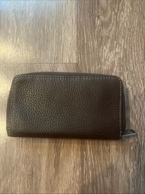 Men's Leather Zip Wallet - Brown